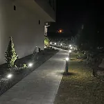 Apartman M&m2 Near Center With Free Parking - Ac Kassa