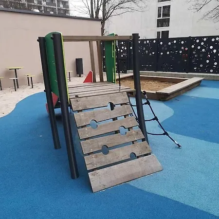 M&m2 Near Center With Free Parking - Ac Apartmán *