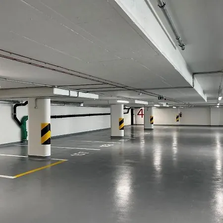 Apartmán M&m2 Near Center With Free Parking - Ac *