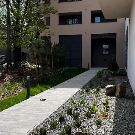 Daire M&m2 Near Center - Free Garage Parking - Ac Kösice