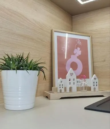 M&m2 Near Center With Free Parking - Ac Apartmán *